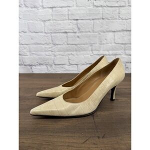 Stuart Weitzman Cream Croc Embossed Heels Size 8 Pointed Toe Quiet Luxury Pumps